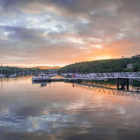 An Tigín Buí Сasa de vacaciones Glanbannoo Upper