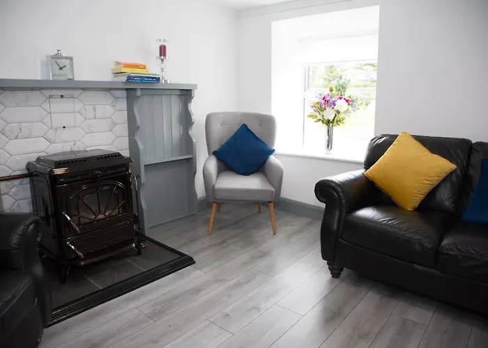 An Tigin Bui Glanbannoo Upper